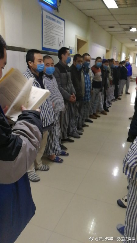 甘露医院医护人员组织患者开展多彩诵读活动